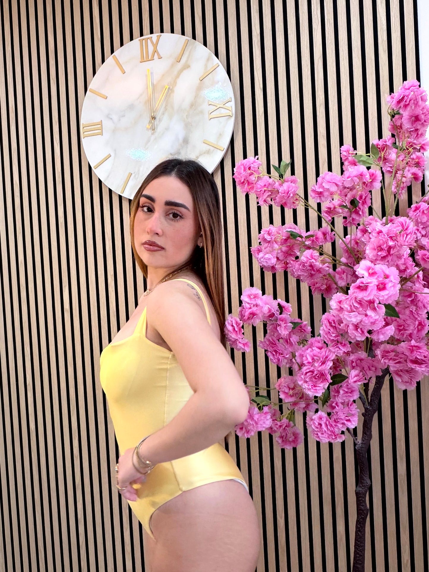 COSTUME SERY YELLOW