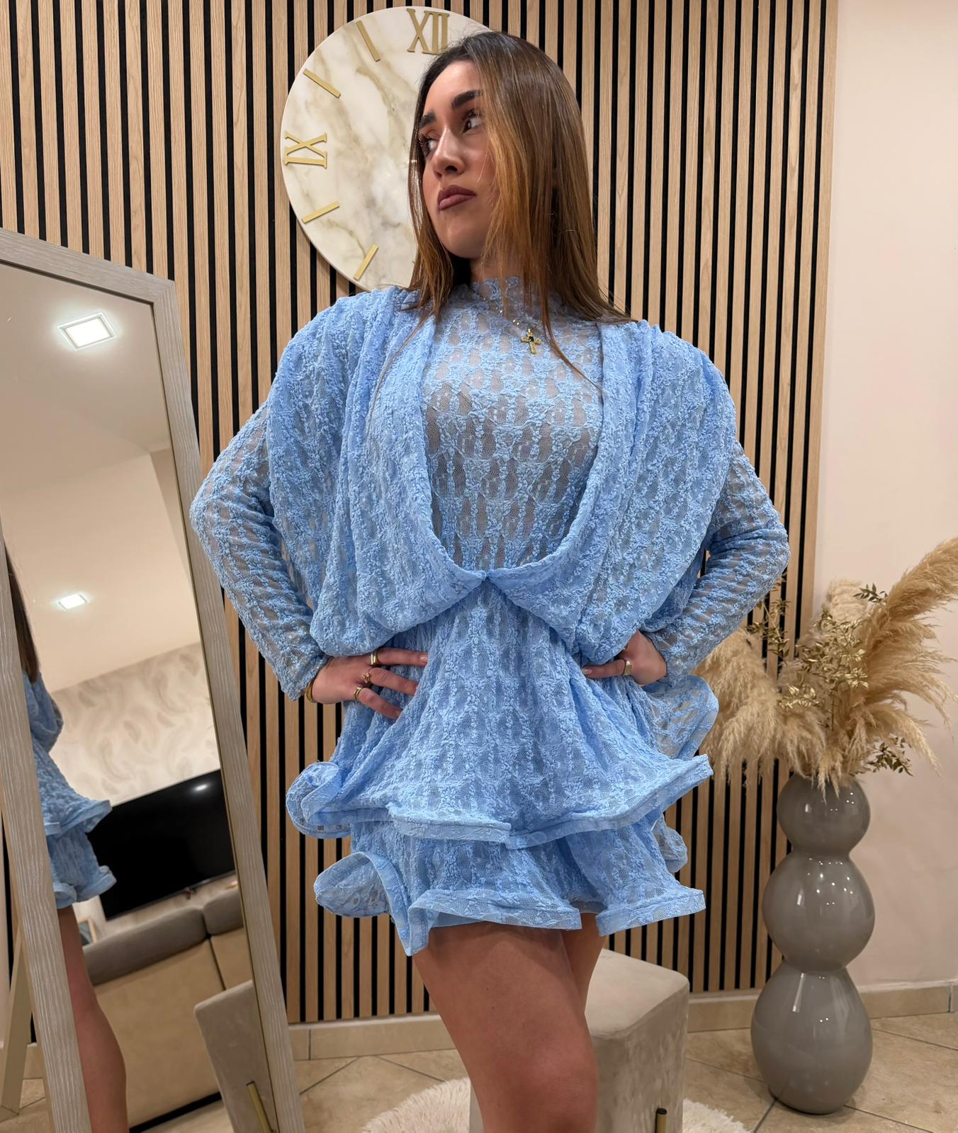 ABITO AZZURRO